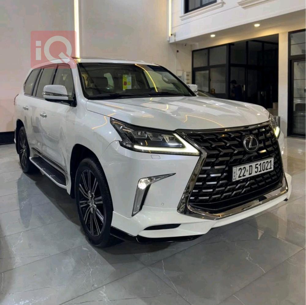 Lexus LX
